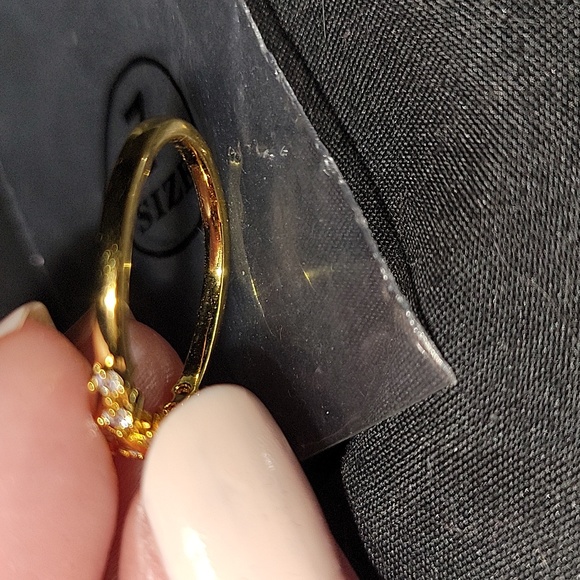 New Women's Snowflake Delicate Ring Size 7 - Picture 4 of 5